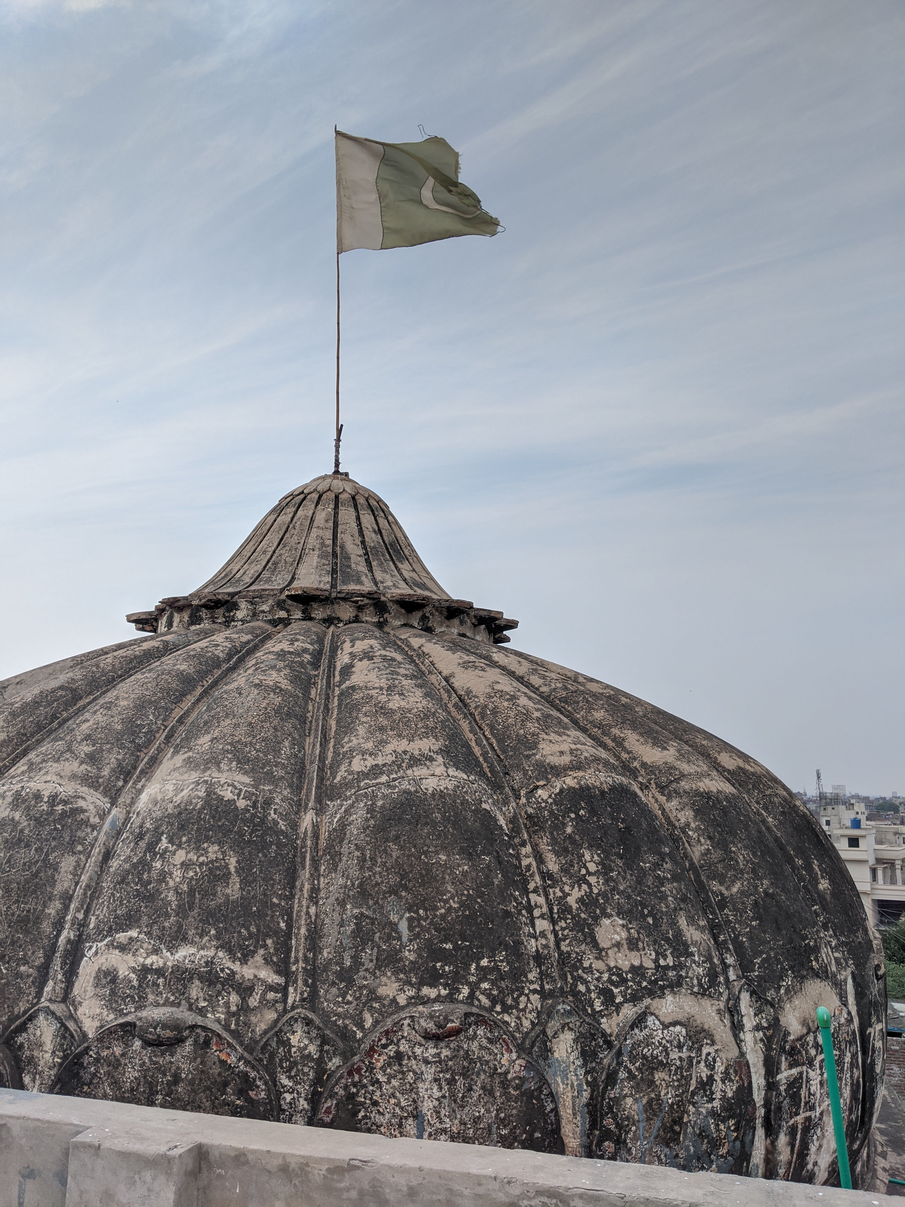 ONLY FOR FEATURE Babri Masjid by Haroon Khalid. All photographs are by Sameer Shafi Warraich