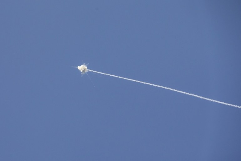 Islamic Jihad launch rockets in response to Israeli airstrikes