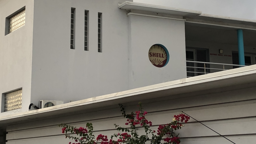 Curacao Shell history