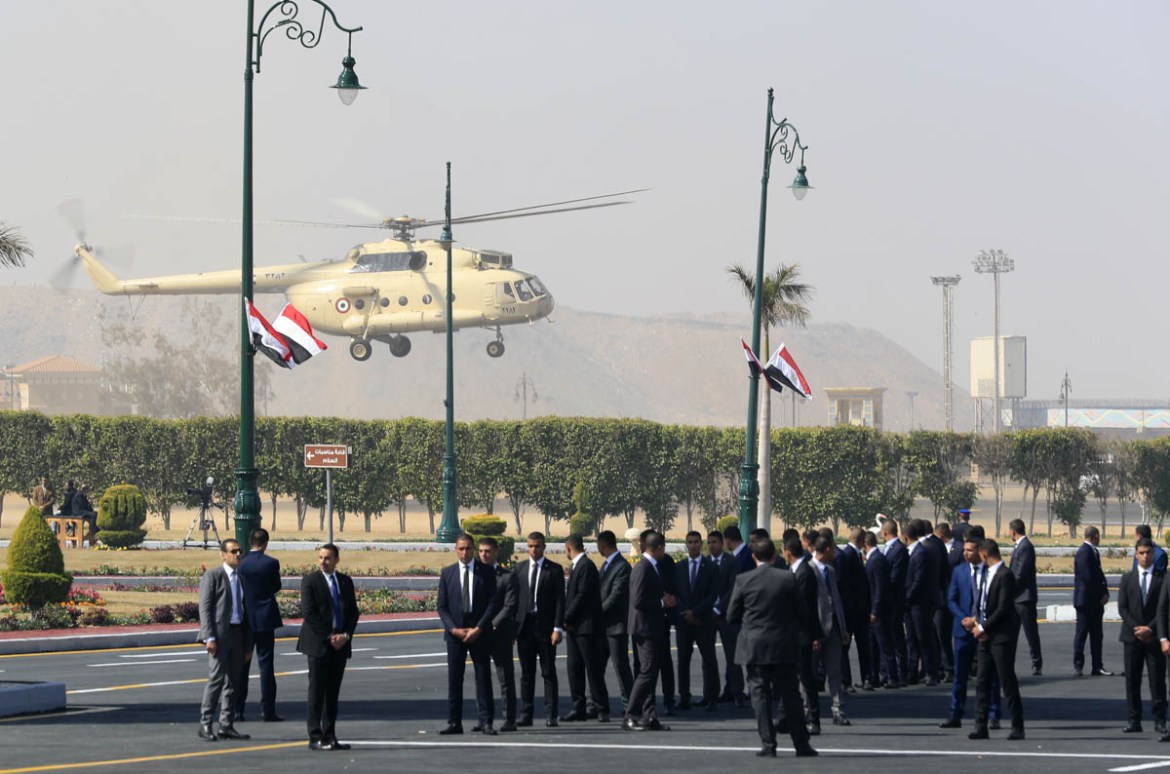 A helicopter lands outside Cairo''s Mosheer Tantawy mosque in the eastern outskirts of the Egyptian capital before the funeral of Egypt''s former president Hosni Mubarak on February 26, 2020. - Mubarak