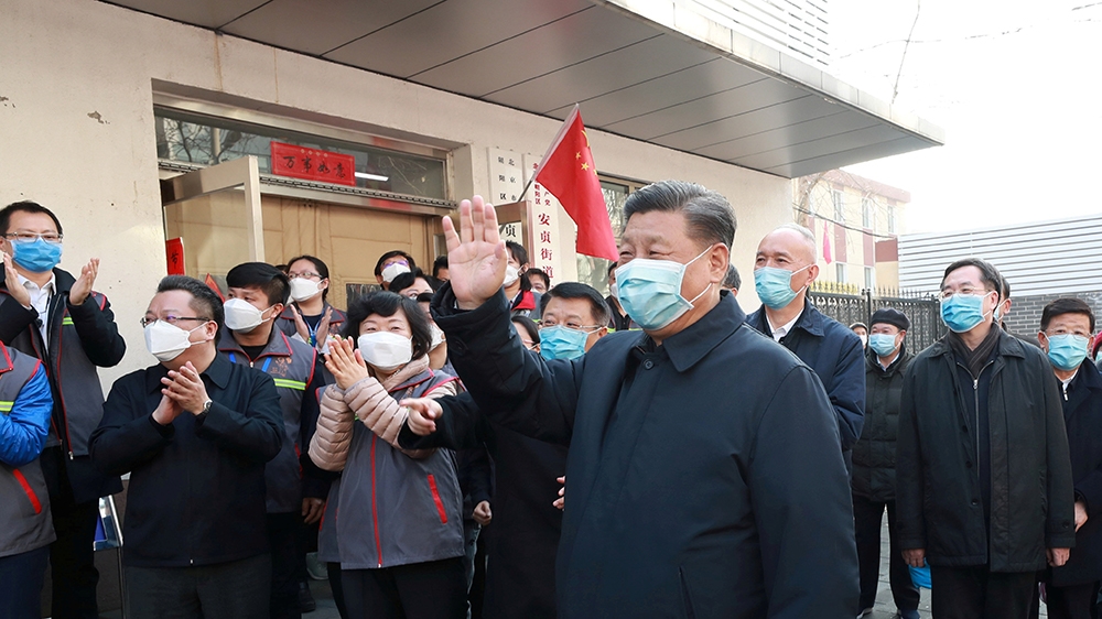 Chinese President Xi Jinping inspects the novel coronavirus prevention and control work at Anhuali Community in Beijing, China, February 10, 2020. Xinhua via REUTERS  ATTENTION EDITORS - THIS IMAGE WA
