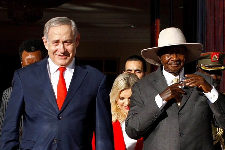 Israeli Prime Minister Benjamin Netanyahu and Ugandan President Yoweri Museveni walk after a news conference at the State House in Entebbe, Uganda February 3, 2020. REUTERS/Abubaker Lubowa NO RESALES.