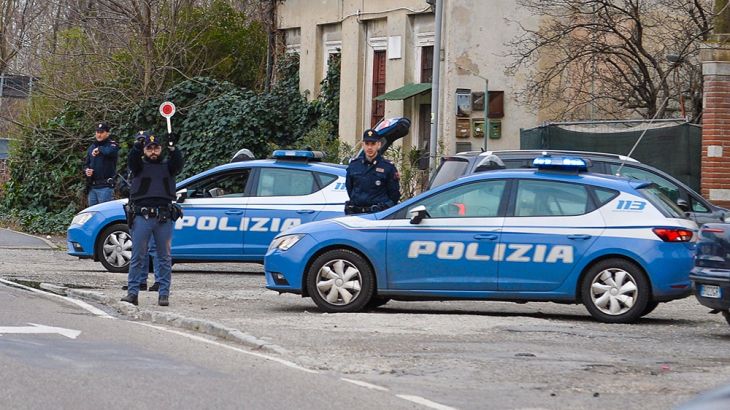 epa08281786 Italian Police checks motorists leaving Milan with self-certifications of exit for valid reasons made to fill out to the motorists, Milan, Italy, 09 March 2020. According to reports, 133 d
