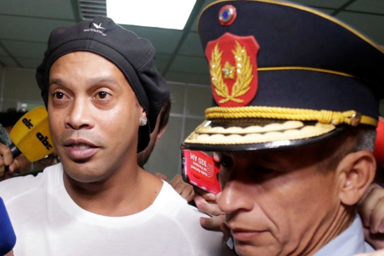 Ronaldinho leaves Paraguay''s Supreme Court after testifying in Asuncion