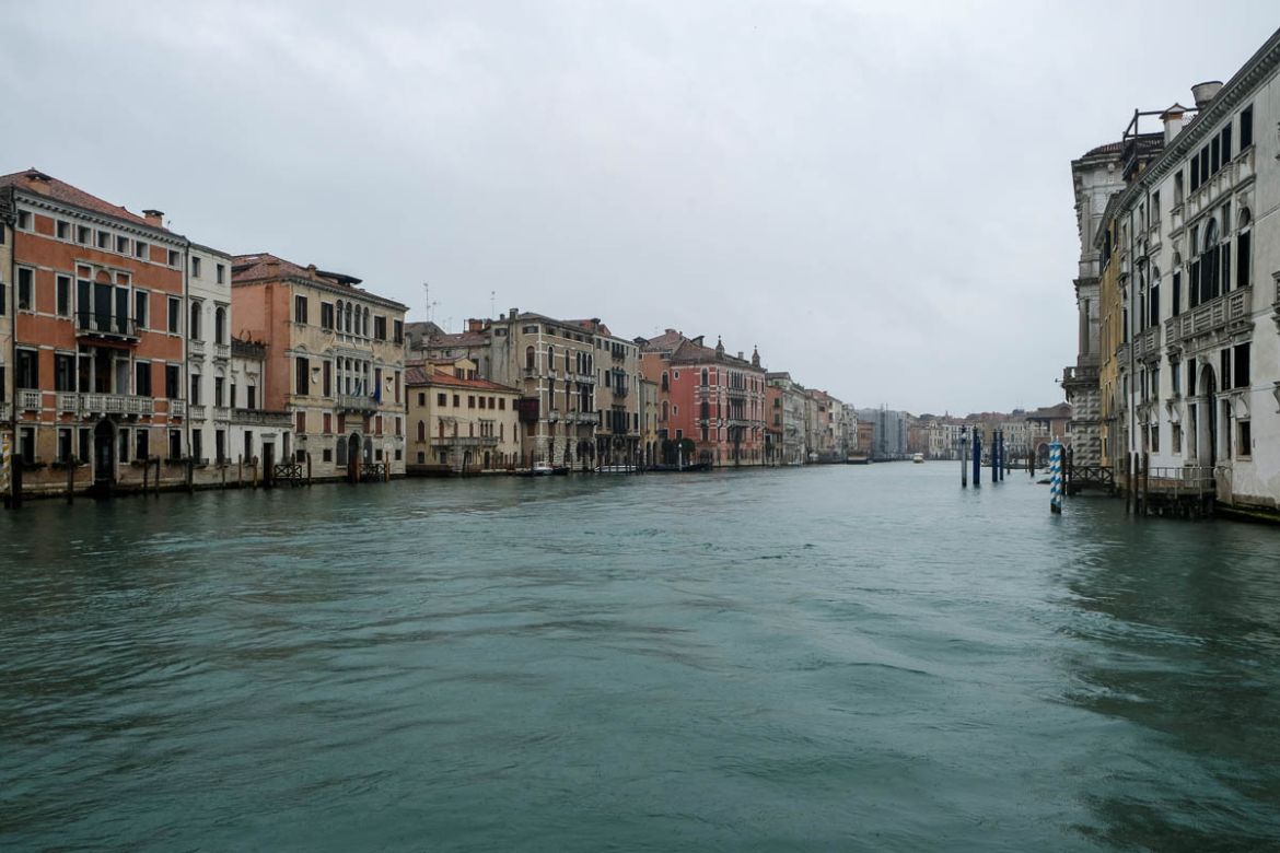 An empty canal is seen after the spread of coronavirus has caused a decline in the number of tourists in Venice, Italy, March 1, 2020. REUTERS/Manuel Silvestri