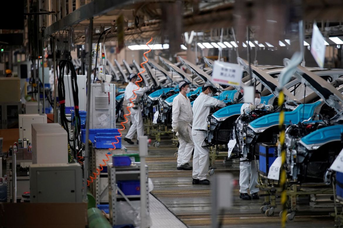 Employees work on a production line inside a Dongfeng Honda factory after lockdown measures in Wuhan, the capital of Hubei province and China''s epicentre of the novel coronavirus disease (COVID-19) ou
