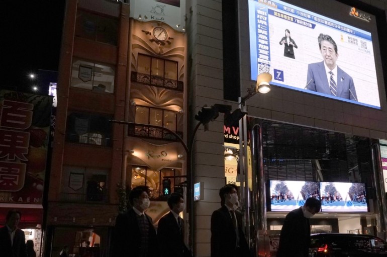 Building shows Japan''s PM Abe declaring state of emergency in Tokyo