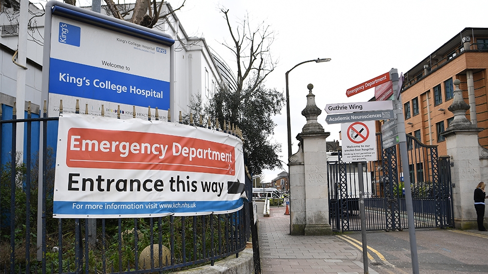 epa08303686 A view of the NHS Emergency Department entrance at Kings College hospital in London, Britain, 18 March 2020. British Prime Minister Johnson has called upon the British public to avoid all 