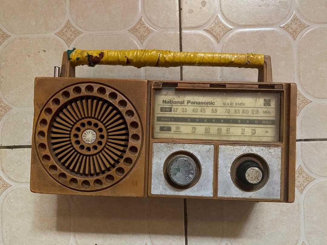 Honore Gatera radio