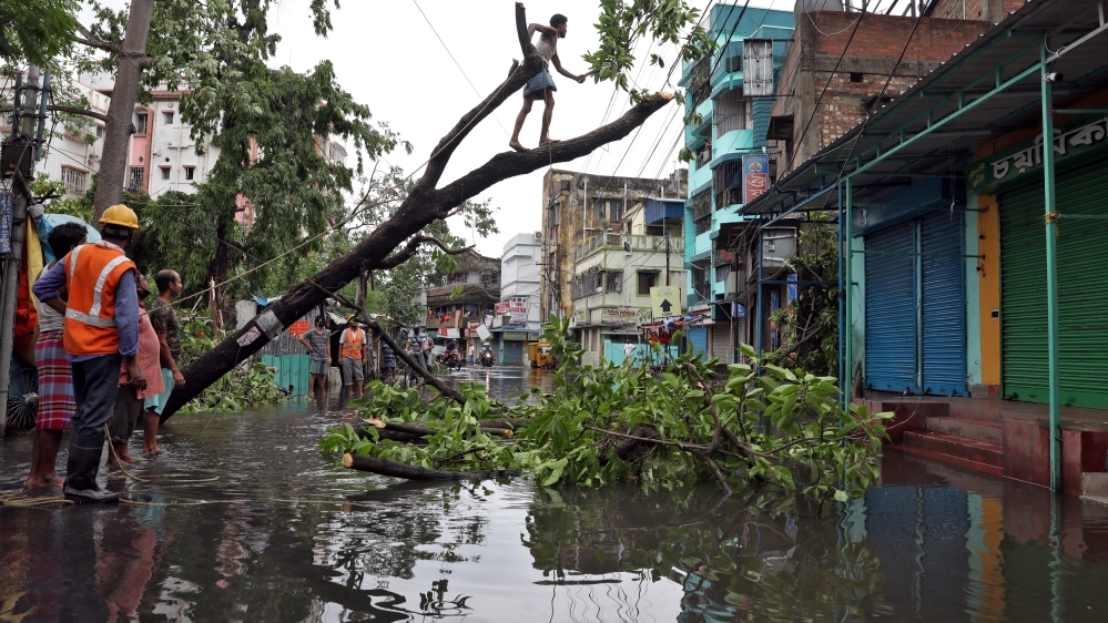 cyclone amphan: india, bangladesh begin clean-up operation | weather news | al jazeera