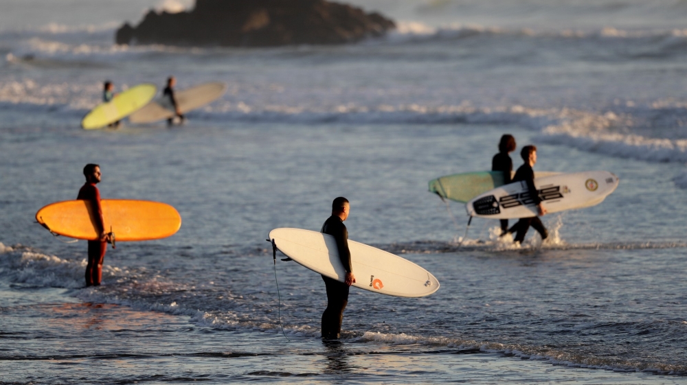 New Zealand surfers