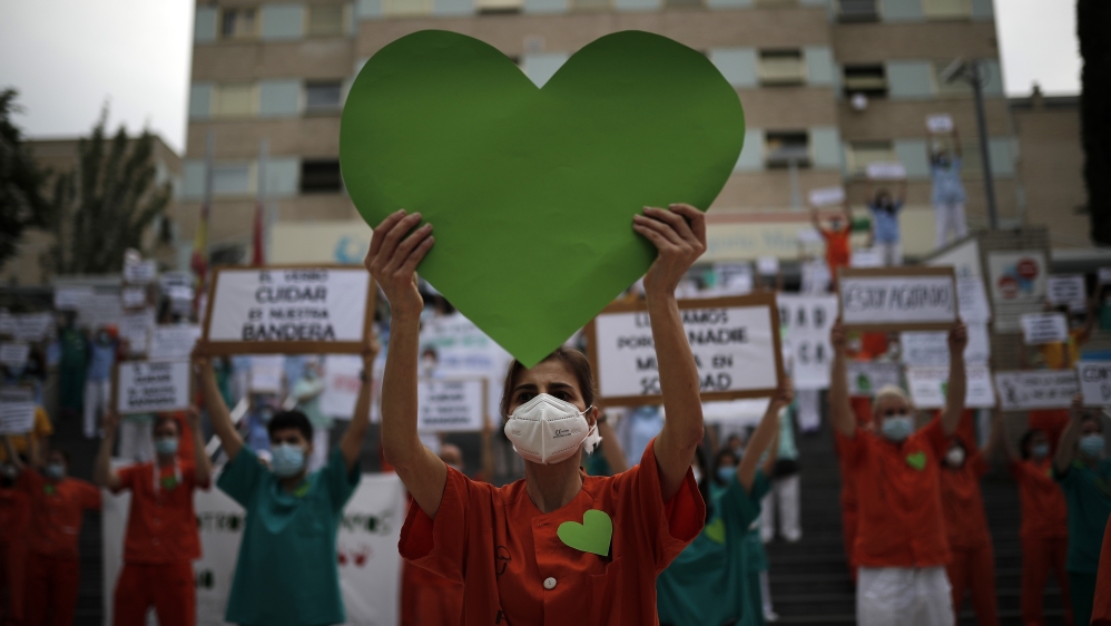 Healthcare workers protest in Spain