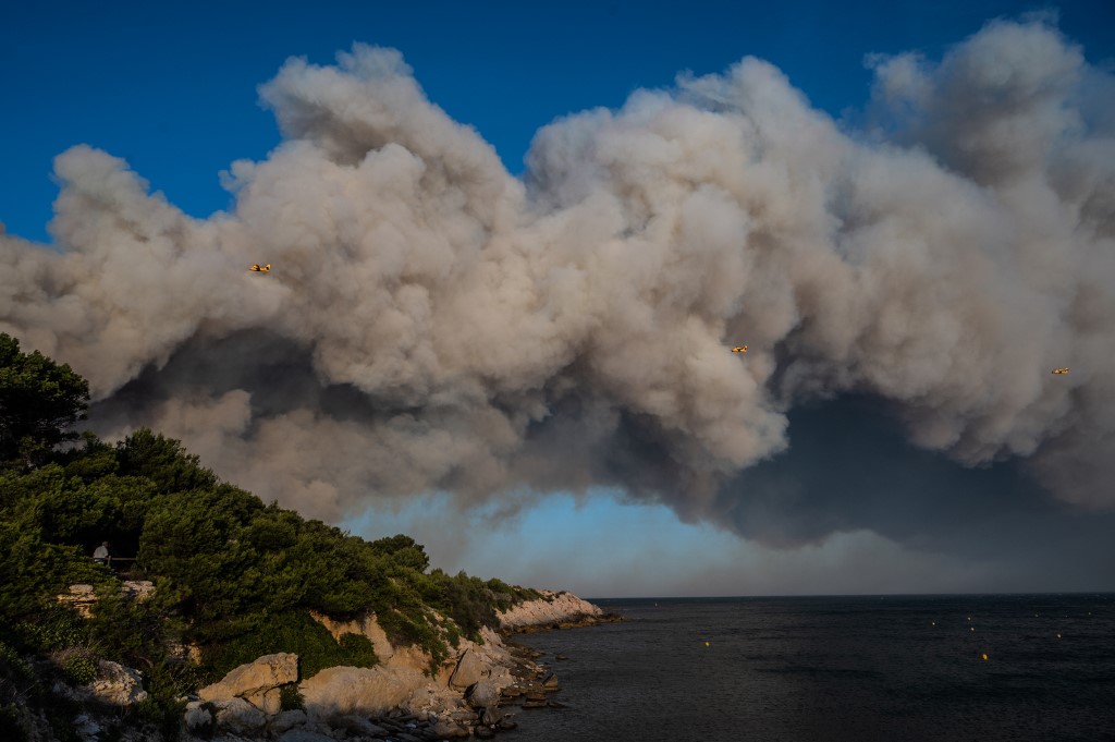 France fire near Marseille
