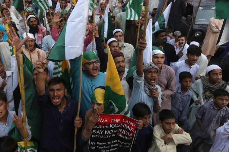 Indian Oppositions Unity March Ends In Disputed Kashmir