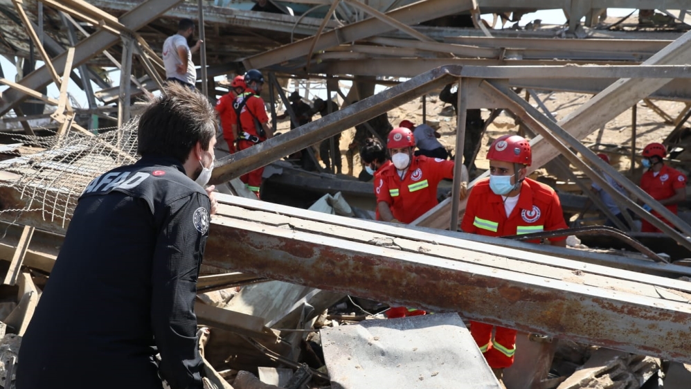 AFAD starts to search and rescue works at the Port of Beirut