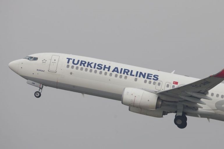 Turkish airlines plane