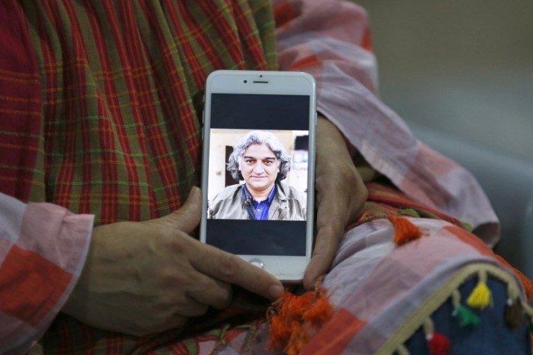 Kaneez Sughra, wife of kidnaped prominent Pakistani journalist Matiullah Jan