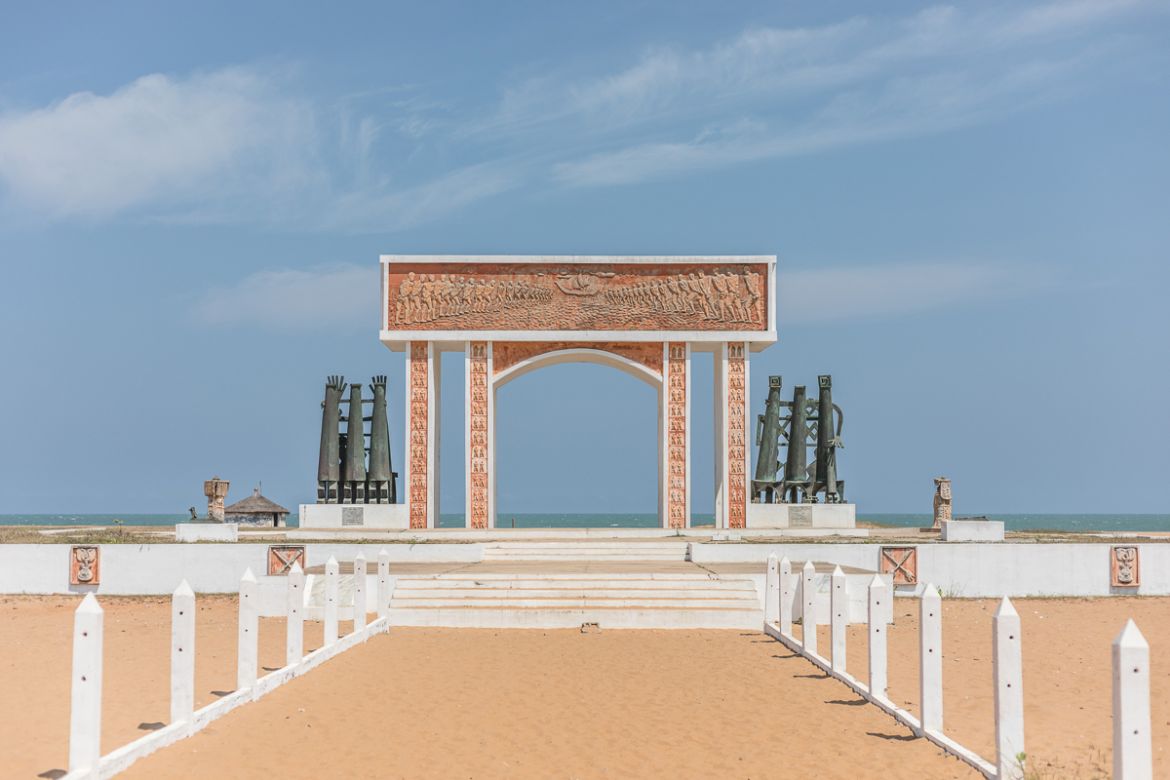 A general view of the "The door of no return" memorial on the beach of Ouidah on august 4, 2020. - As western cities see statues of slaveholders and colonialists toppled, Benin''s coastal town of Ouida