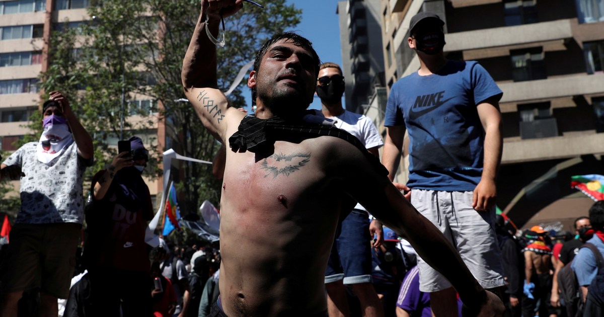 chile-rallies-turn-violent-raising-concern-about-referendum-vote
