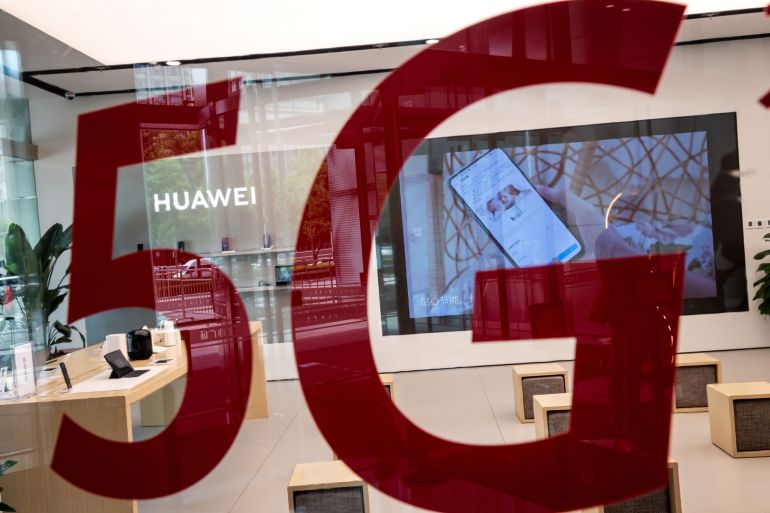 Huawei 5G shop [Bloomberg]