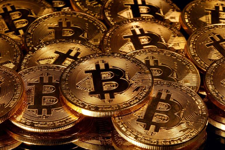 Viskas apie „Bitcoin Mining“: kelias į turtus ar kvailio auksą?