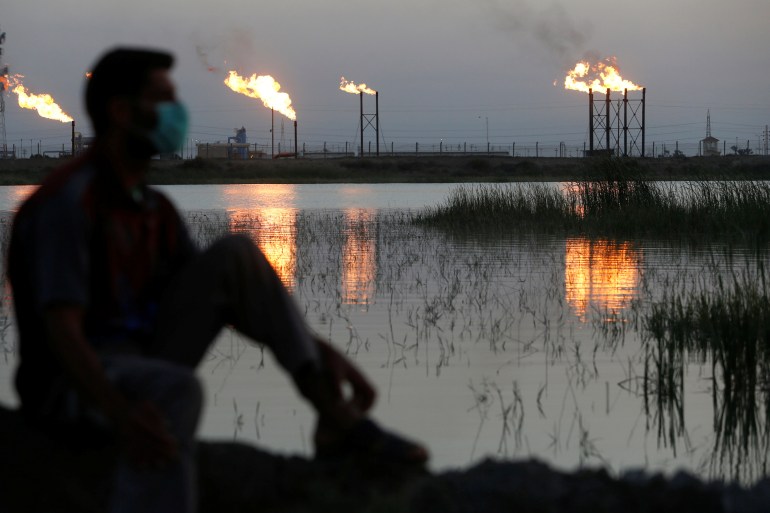IMF says Iraq seeking emergency loans after oil price plunge | Business and  Economy News | Al Jazeera