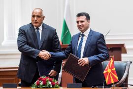 Bulgarian Prime Minister Boyko Borisov and Macedonian Prime Minister Zoran Zaev shake hands during the official signing ceremony of the Neighborhood Agreement between Bulgaria and Macedonia, in Skopje on August 1, 2017 [Robert Atanasovski/ AFP]