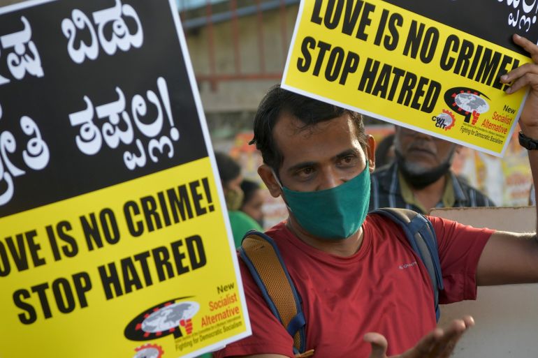 India protest against 'love jihad'