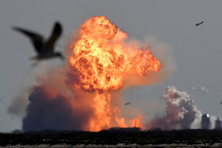 SpaceX's Starship test flight ends in fiery crash, again | Space News | Al  Jazeera