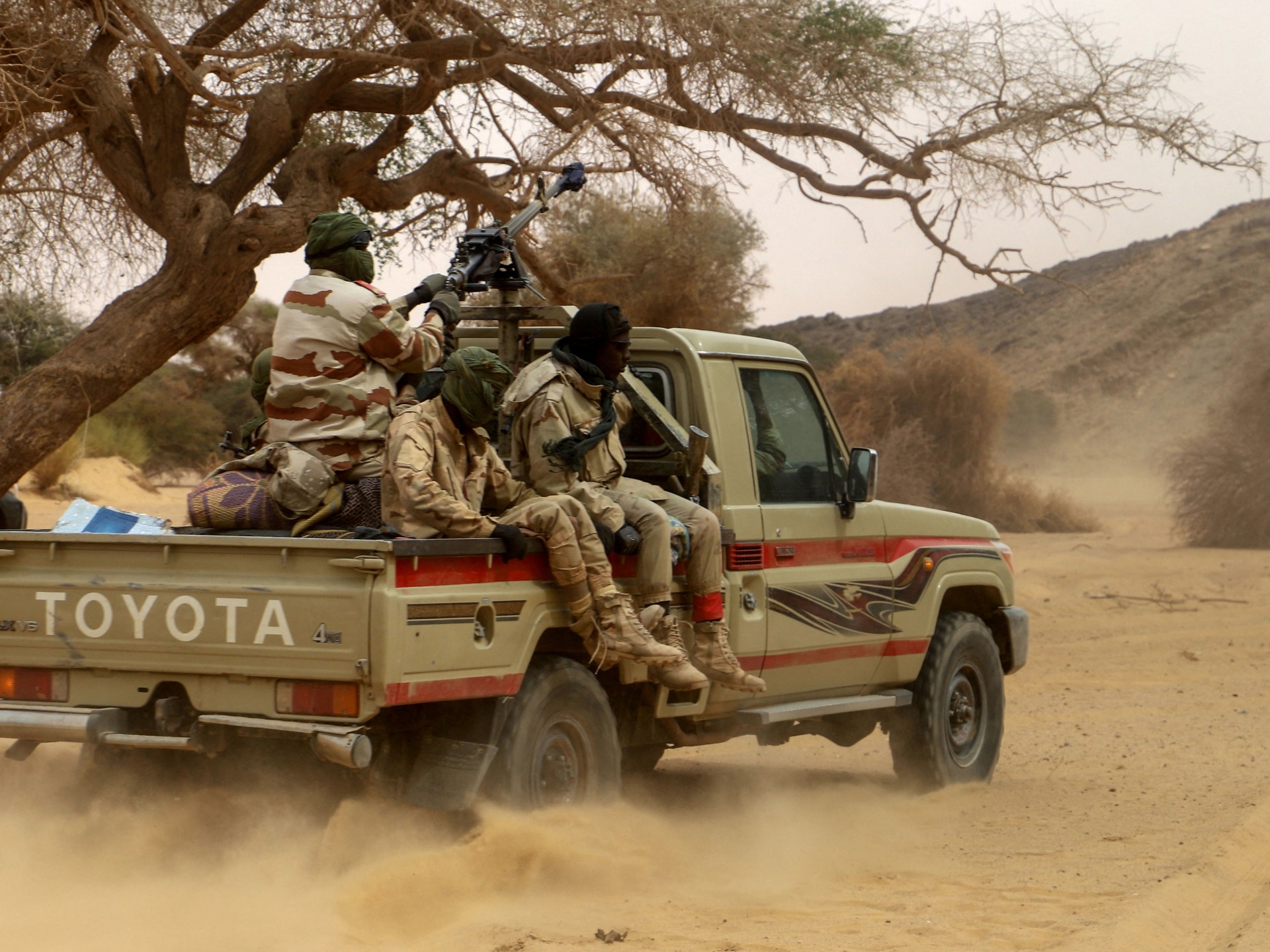 More than a dozen Niger soldiers killed in attack near Mali border