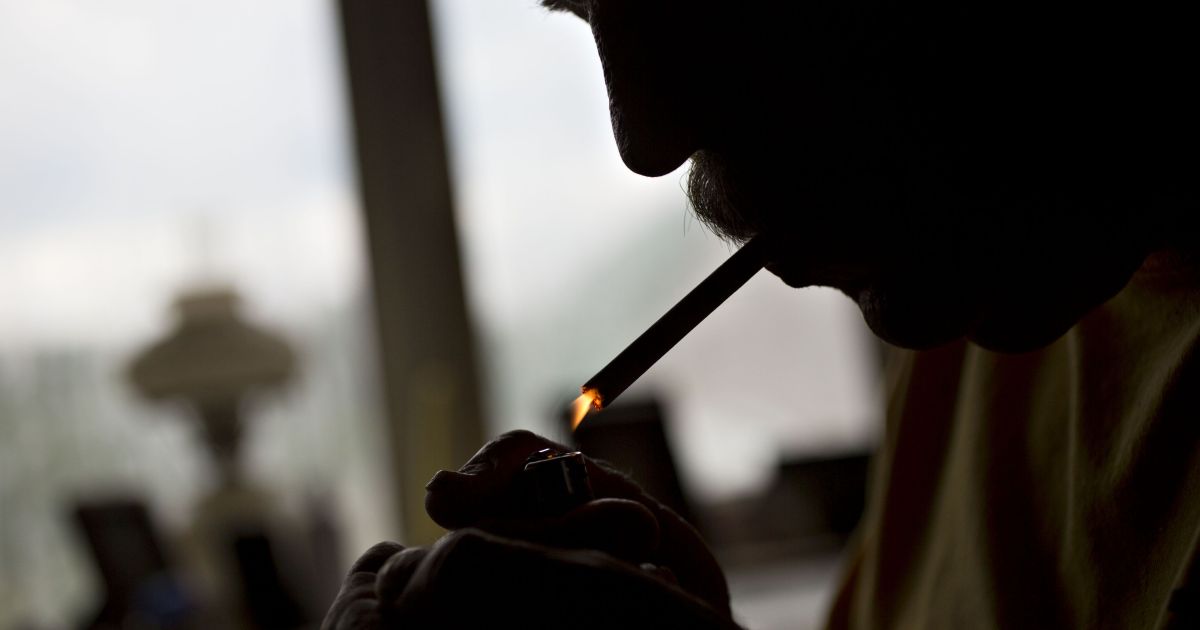 cigarette-use-going-up-in-smoke-by-2050-analyst-predicts