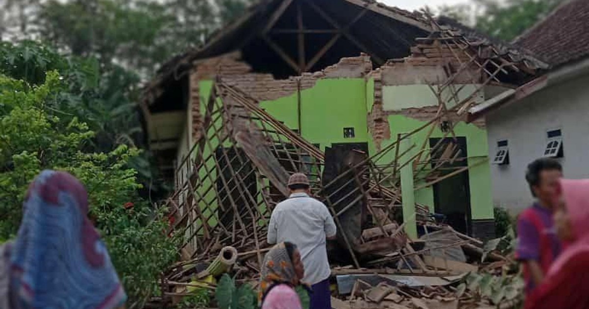 At least seven killed in earthquake off Indonesia’s Java island