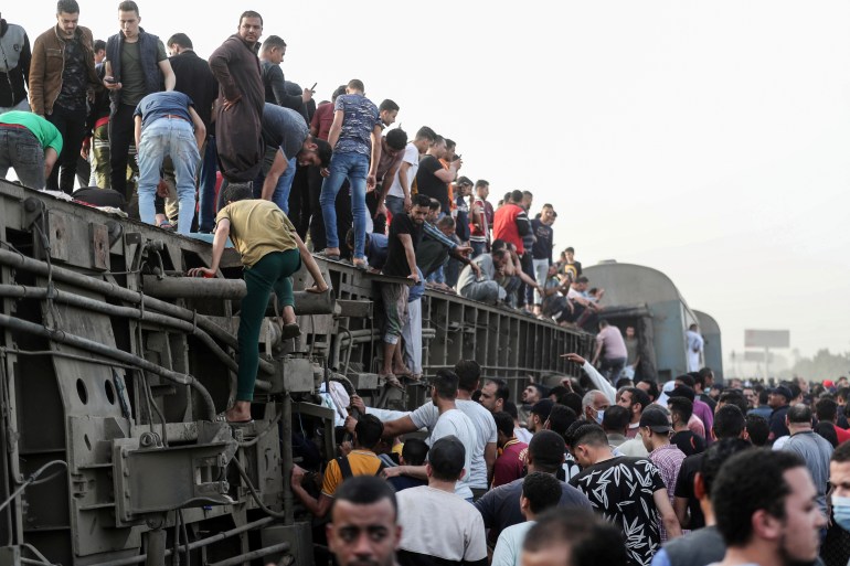 รถไฟกำลังเดินทางไปยังเมือง Mansoura สามเหลี่ยมปากแม่น้ำไนล์จากเมืองหลวงของอียิปต์ชื่อไคโร [Mohamed Abd El Ghany / Reuters]