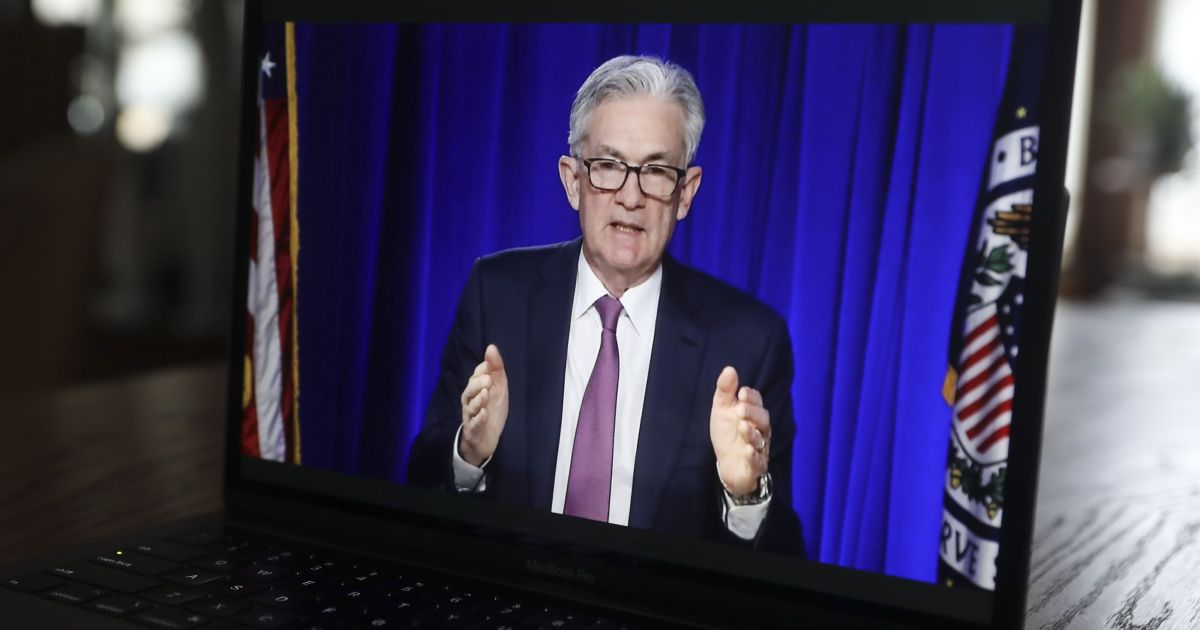 us-federal-reserve-chair-says-economy-at-inflection-point