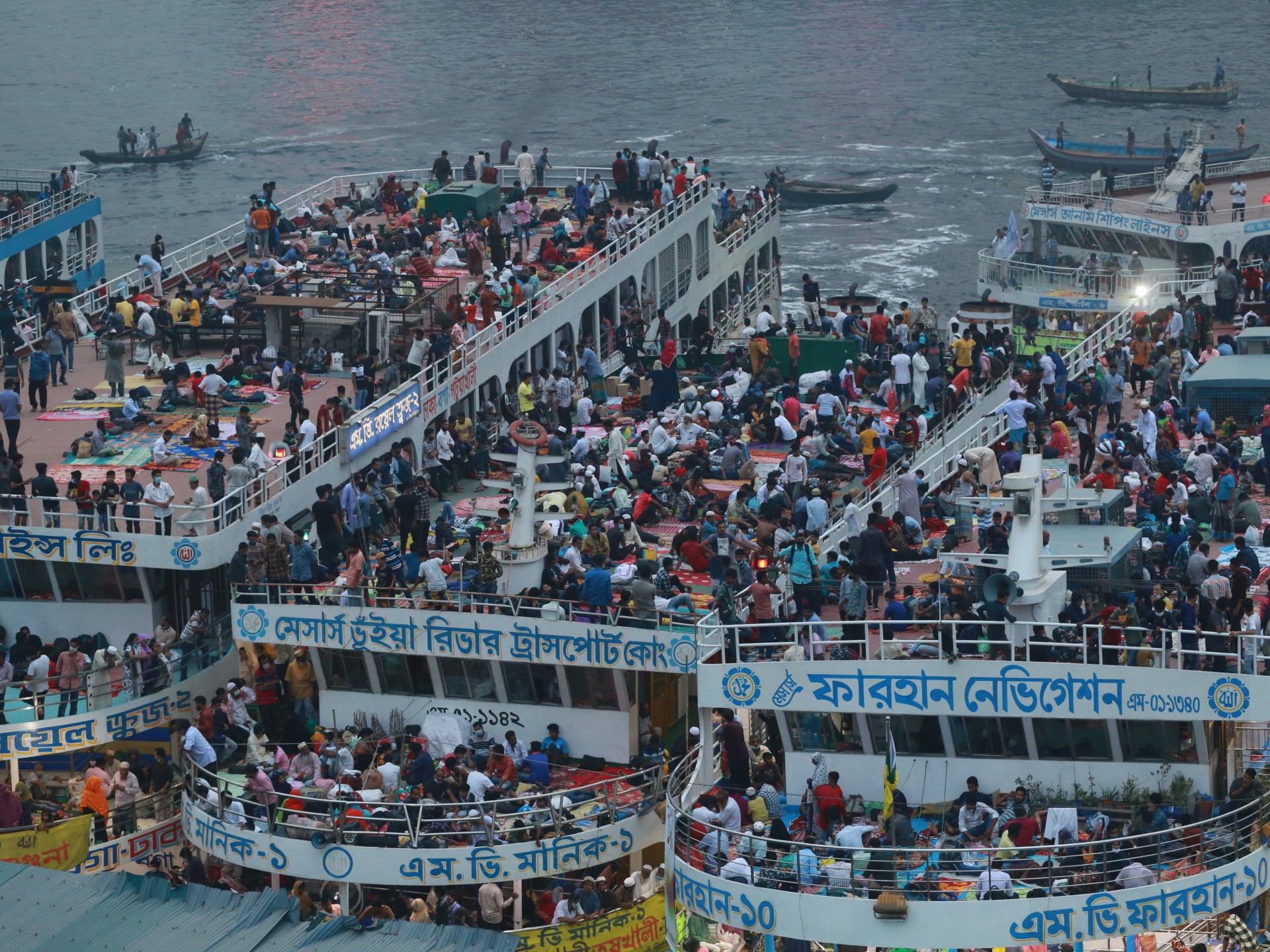 At least 24 people killed after boat sinks in Bangladesh: Police