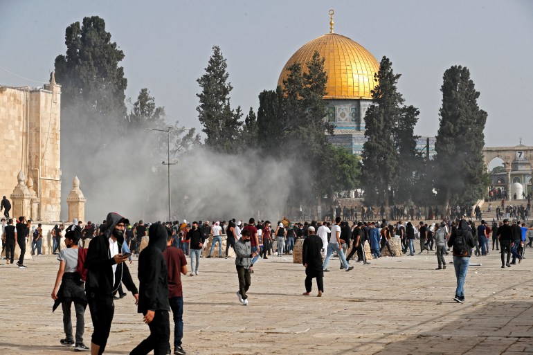 Israel 'quietly' allows Jews to pray in Al-Aqsa compound: Report | Al-Aqsa  Mosque News | Al Jazeera