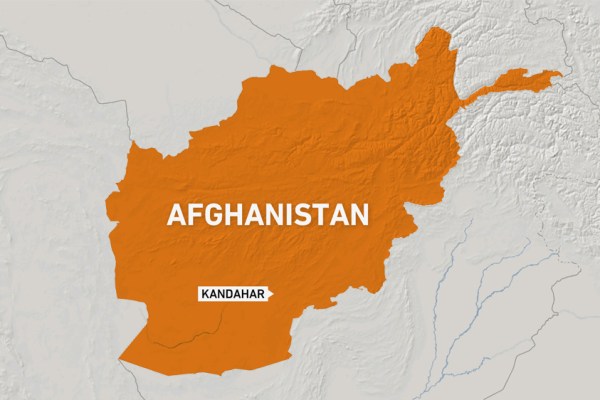 Най-малко трима са убити при самоубийствен атентат в афганистанския град Кандахар