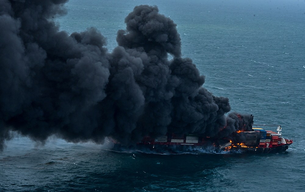 Crew evacuated after explosion on container ship off Colombo