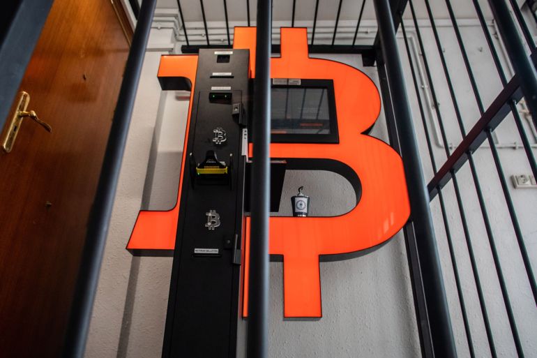 Bitcoin atinge un nou nivel record, de 61.222,22 dolari