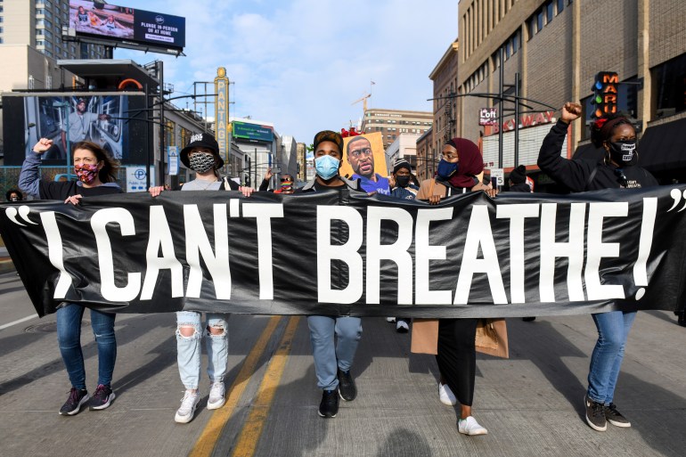 Sign reading "I can not breathe" at a protest