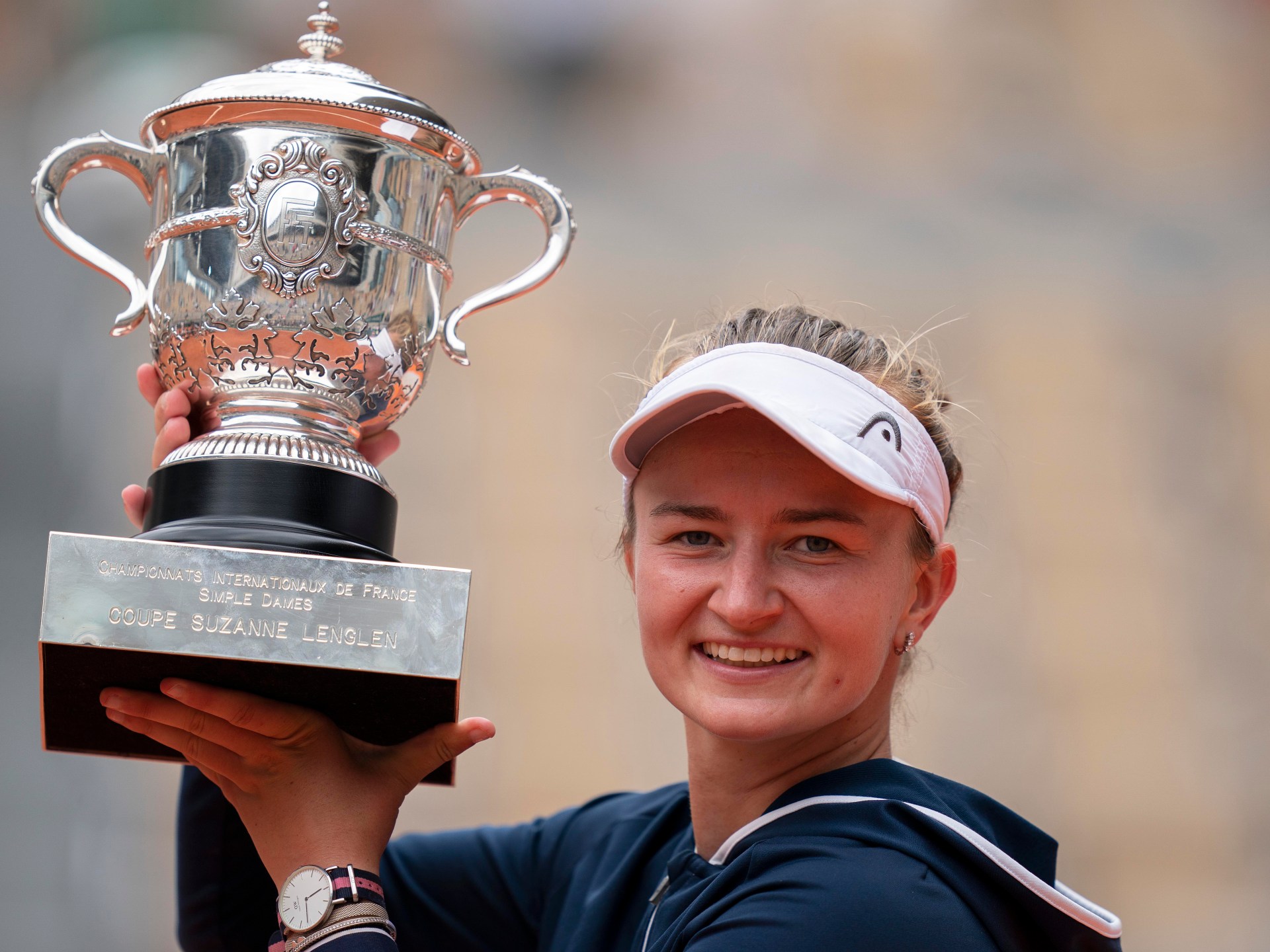 målbar spil Økonomi Roland Garros: Czech Barbora Krejcikova wins first French Open | Tennis  News | Al Jazeera