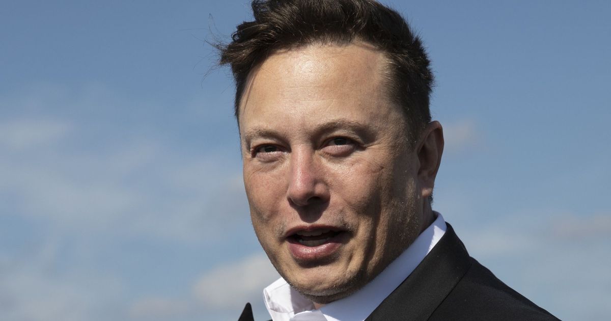 Tesla chief Elon Musk tweets and Bitcoin jumps, again thumbnail