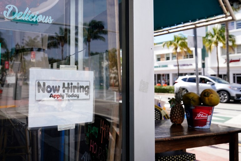 Benefits or bottleneck? US restaurants struggle to hire workers | Business and Economy News