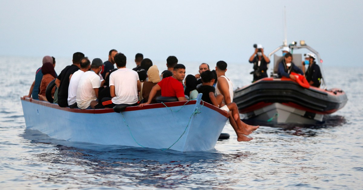 NGO rescues nearly 100 migrants and refugees in the Mediterranean