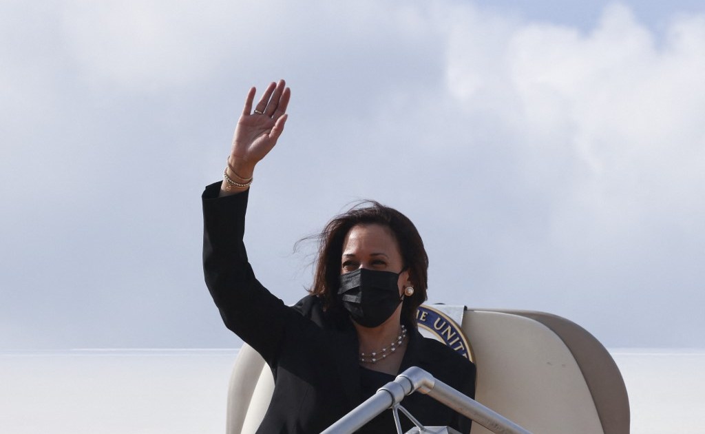 Photo of US Vice President Harris ends Asia tour with fresh jab at China
