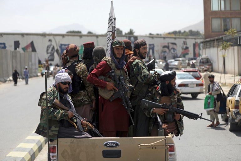 Taliban says hundreds of fighters heading to take Panjshir Valley | Asia  News | Al Jazeera