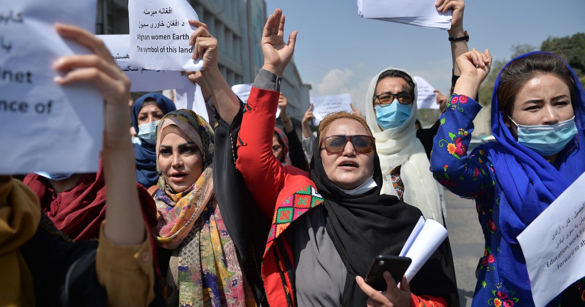 Women march in Kabul to demand role in Taliban government