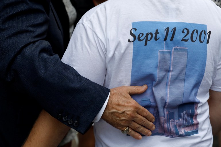 As famílias das vítimas pressionaram o presidente Joe Biden a divulgar documentos relacionados à investigação dos ataques de 11 de setembro de 2001 [File: Andrew Kelly/Reuters]
