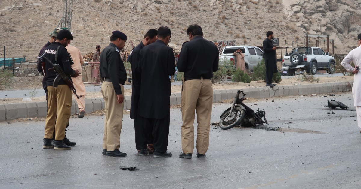 Several soldiers killed in southwestern Pakistan suicide bombing