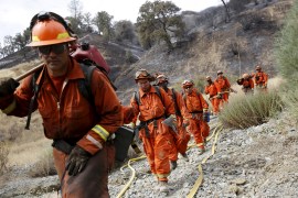Imprisoned firefighters return after controlling a fire in California, US, in 2015